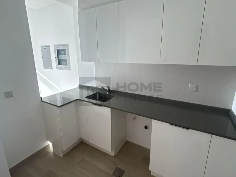 Apartment for Rent in Bloom Tower C - Jumeirah Village Circle, Dubai - Modern 1 BHK | High Quality | High Floor at 75000 AED